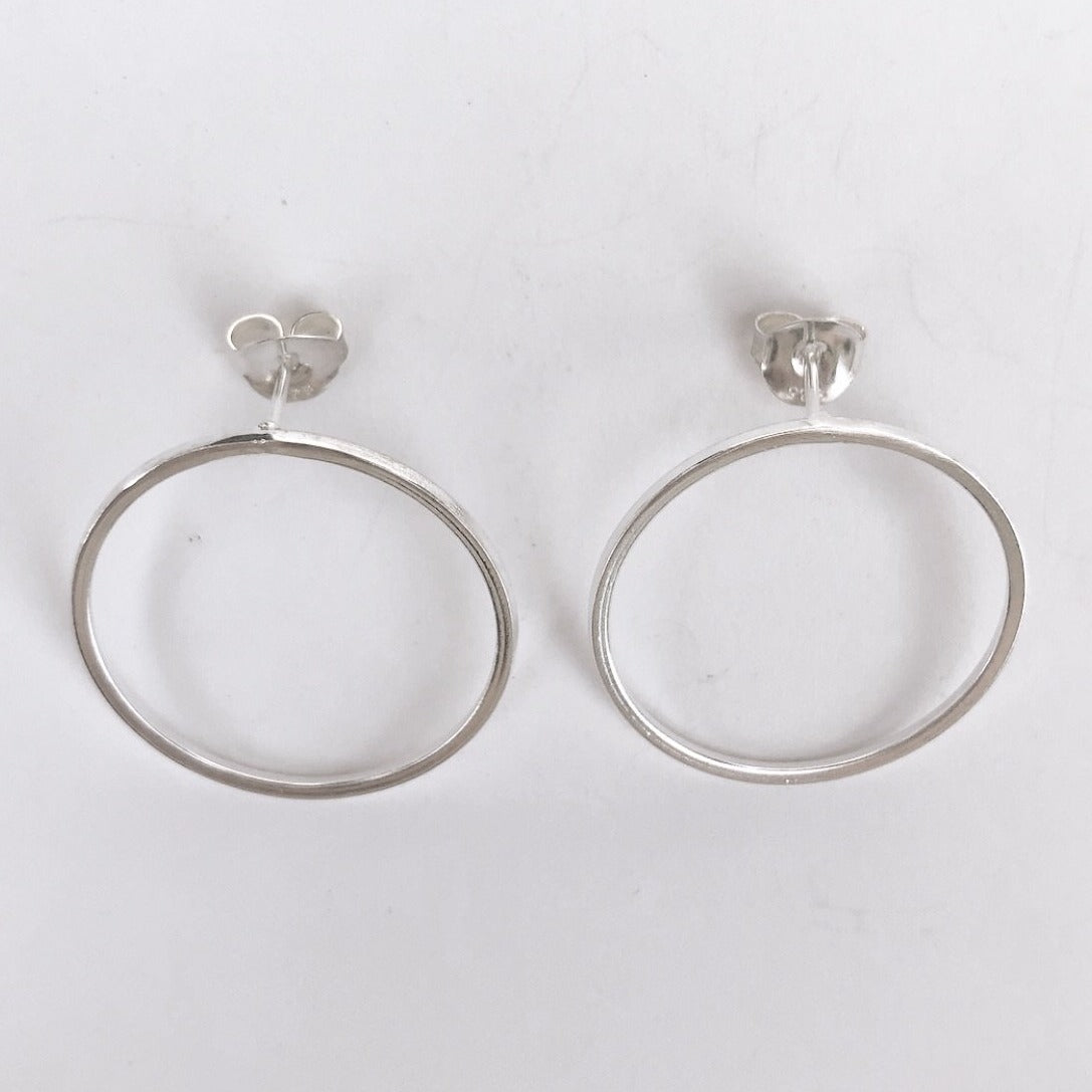 Circle stud