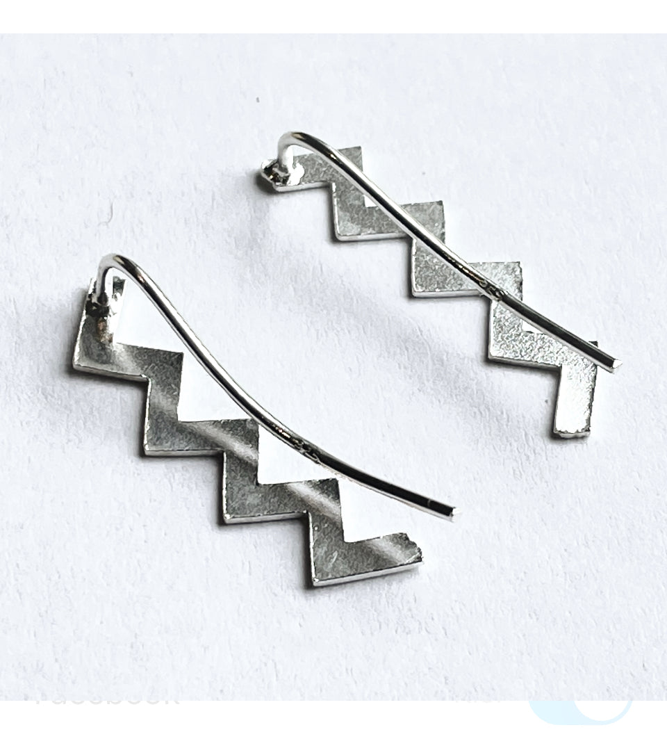 Zig Zag climber earring