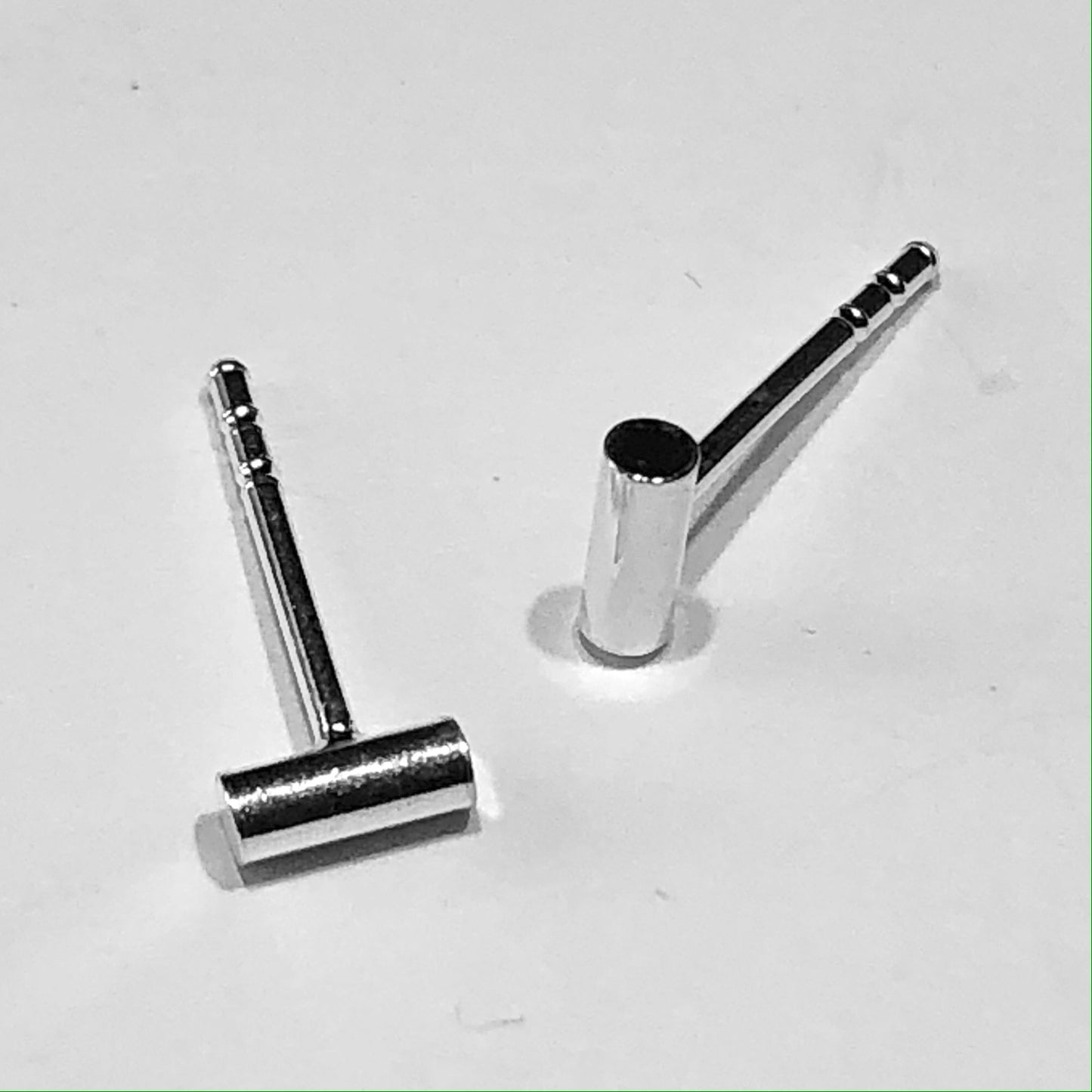 Short silver line studs