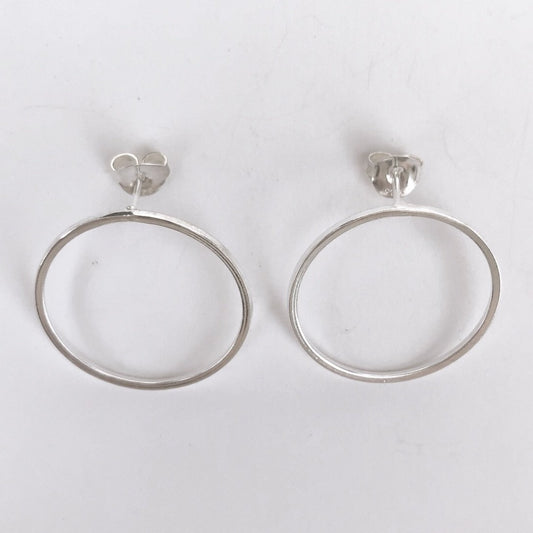Circle stud